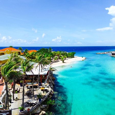 The Royal Sea Aquarium Resort Виллемстад Экстерьер фото